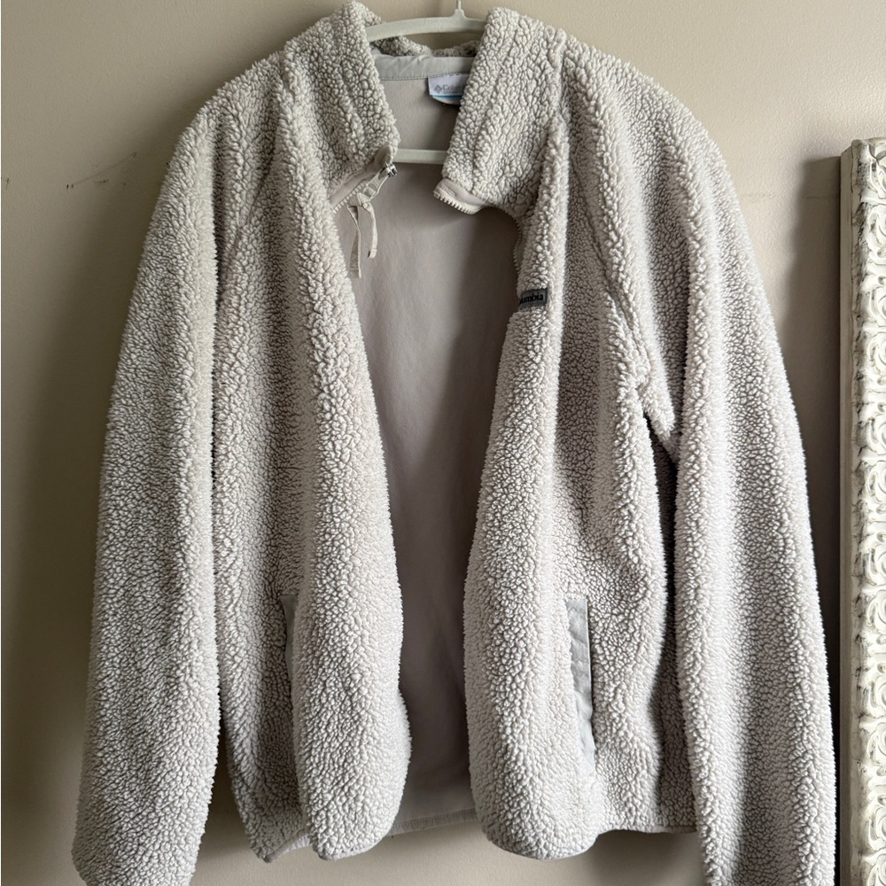 Women’s Cream Sherpa Jacket